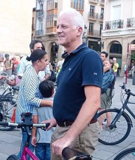 Imagen secundaria 2 - Medio millar de personas en la bicicletada de Logroño más numerosa