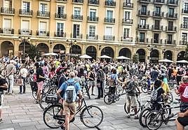 Manifestación de ciclistas en Logroño