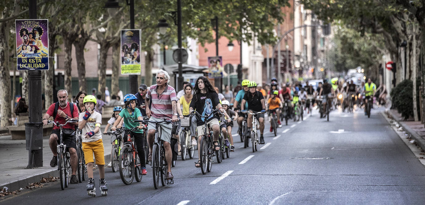 Manifestación de ciclistas en Logroño