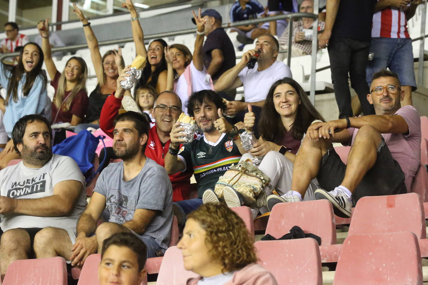 El público gozó en el Calahorra - UDL