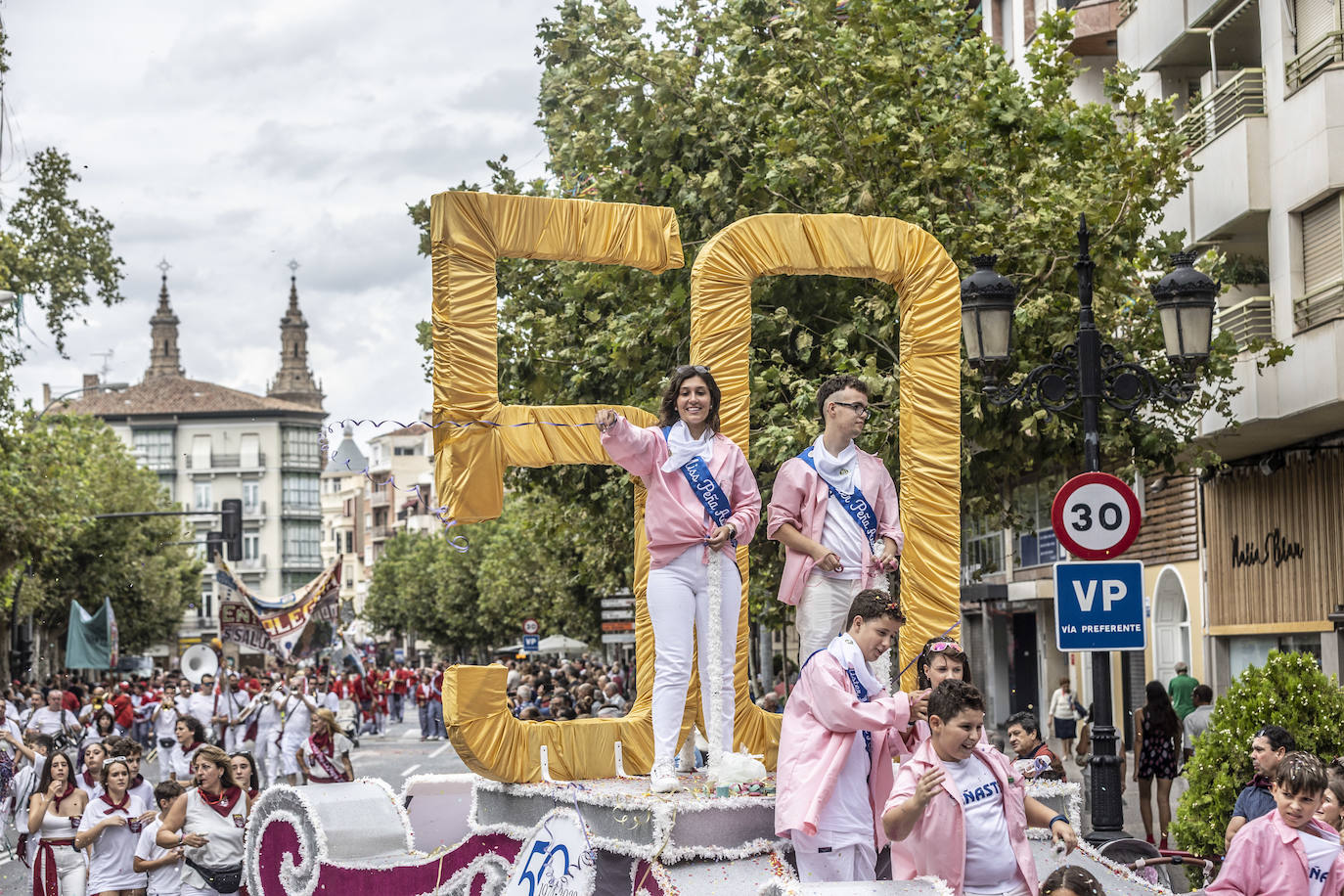 Desfile de carrozas de las fiestas de San Mateo