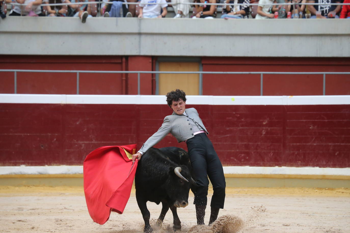 La cantera riojana se da cita en la plaza de toros de La Ribera