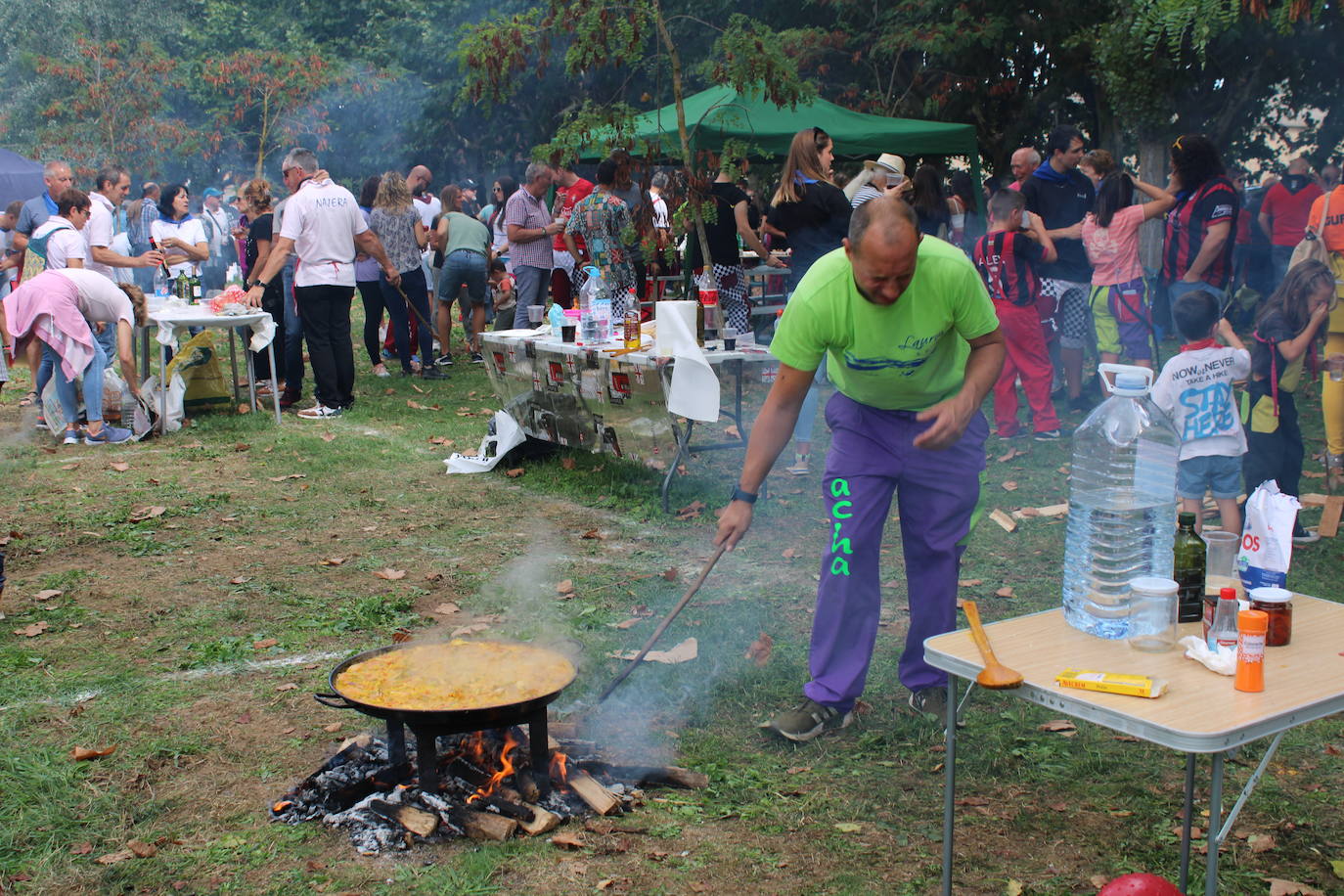 Tradicional concurso de paellas para despedir las fiestas de Nájera