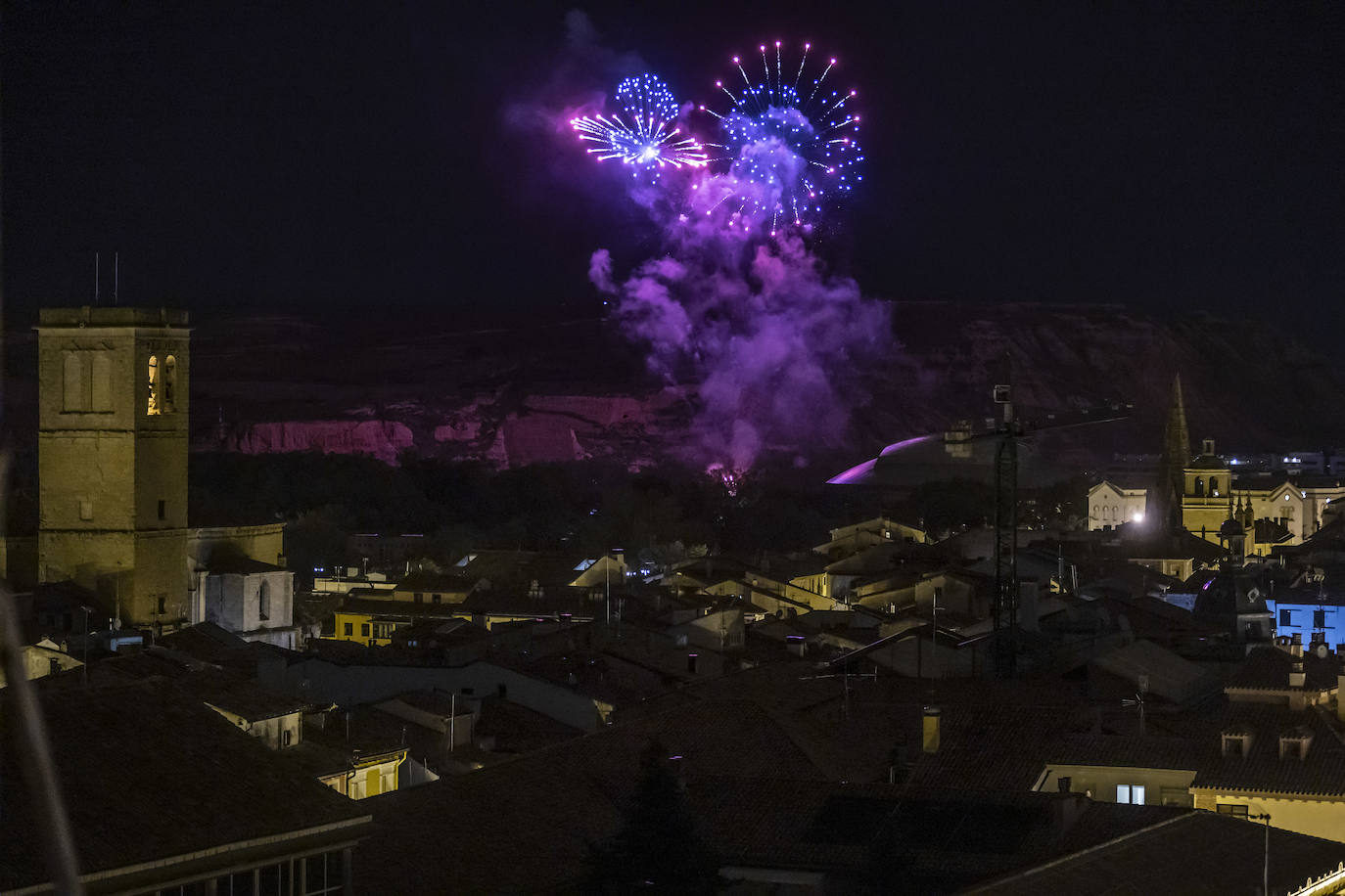 Noche de fuegos artificiales con Pirotecnia Zaragozana