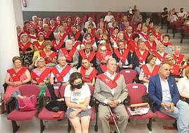 Acto de graduación de la Universidad de la Experiencia, en Logroño en 2022.