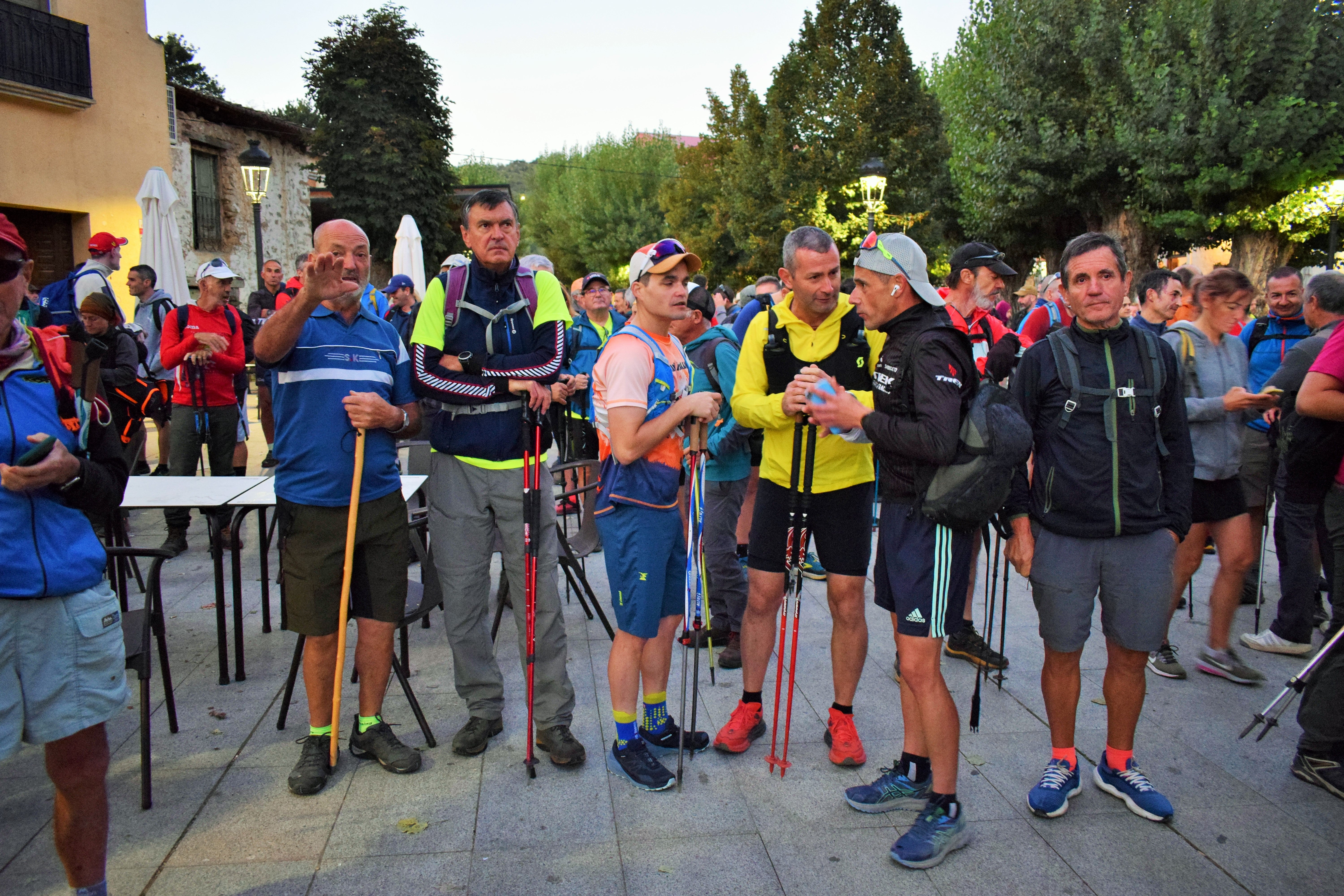 Instantes de la marcha de Hoyos