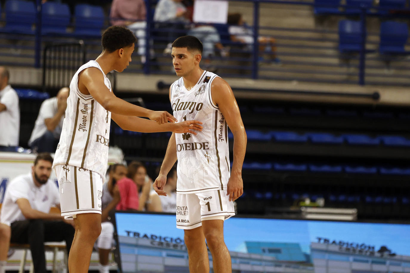 Clavijo 62 - Betis 56