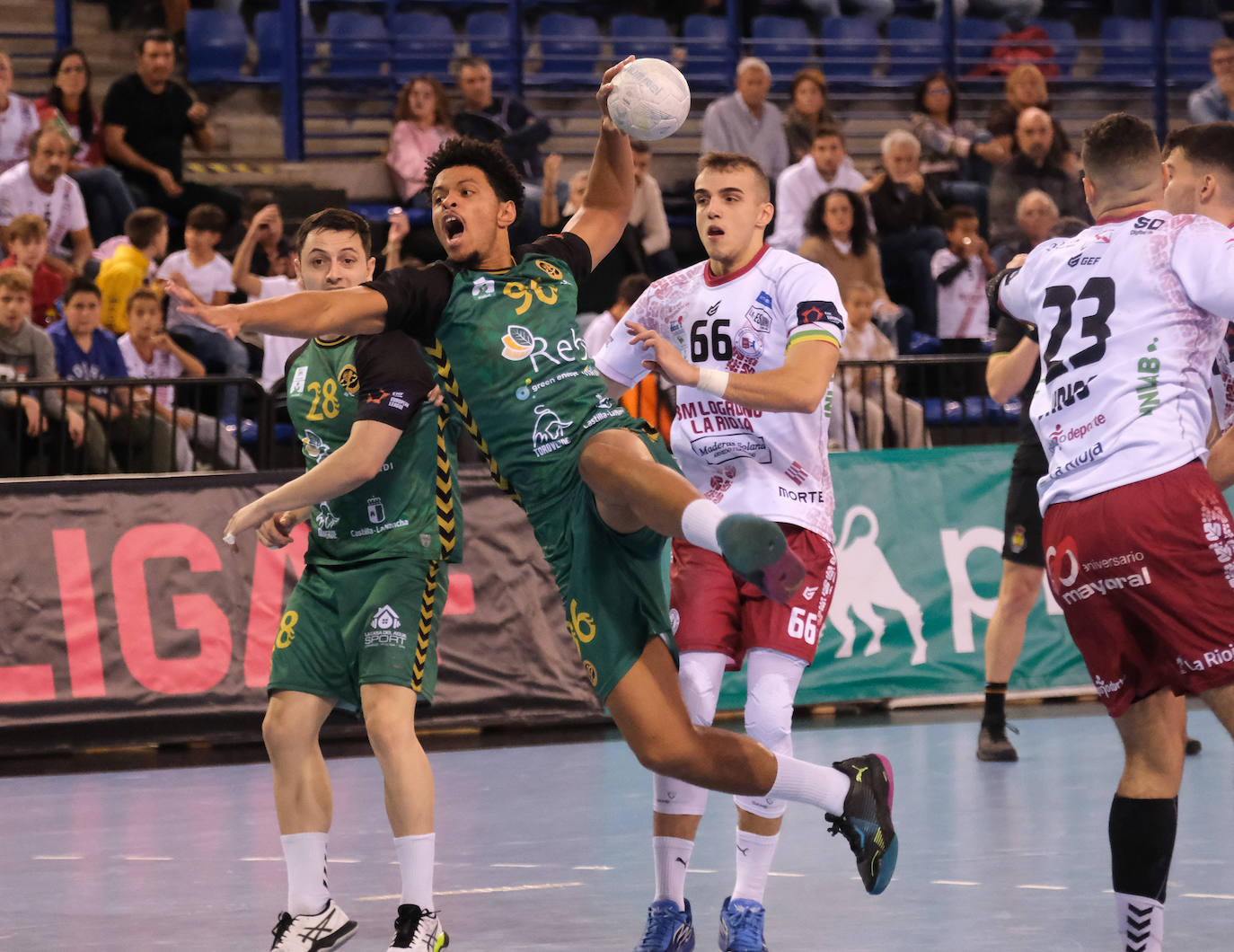 El BM Ciudad de Logroño cae ante el Cuenca