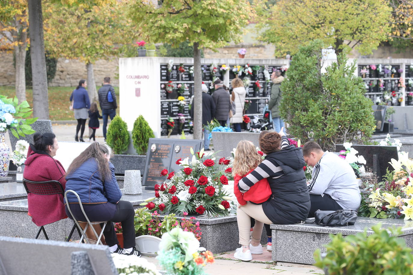 El Día de Todos los Santos, en el cementerio de Logroño