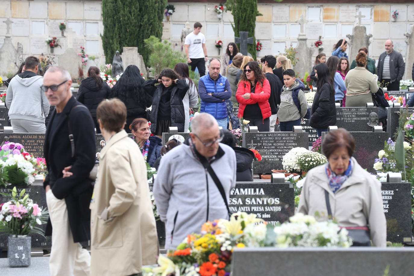 El Día de Todos los Santos, en el cementerio de Logroño