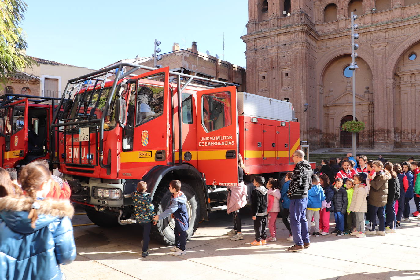 La exposición de medios de la UME, en imágenes