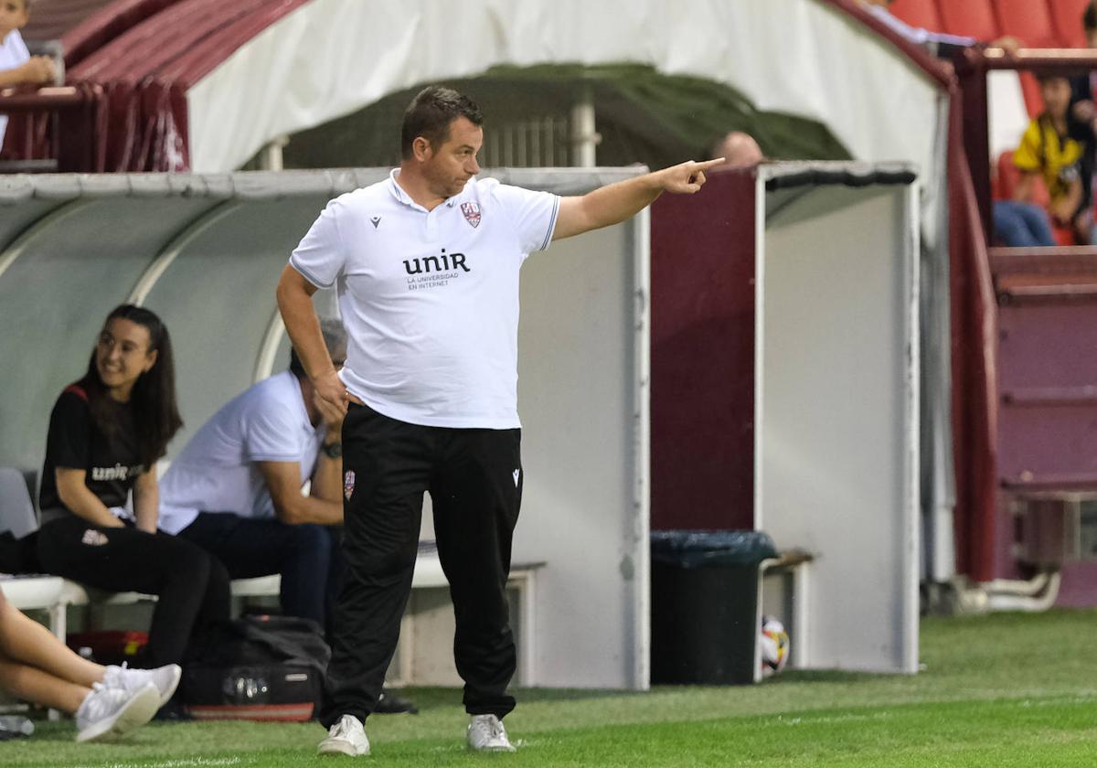 Diego Martínez, durante un partido en Las Gaunas.