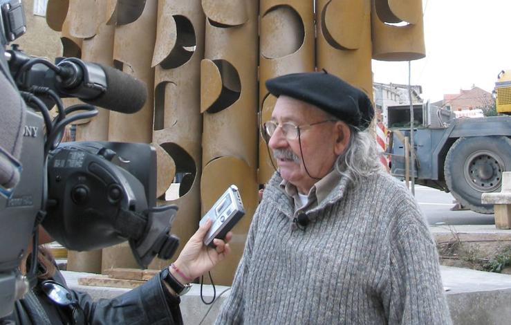 Imagen - Ibarrola, con su escultura de San Asensio