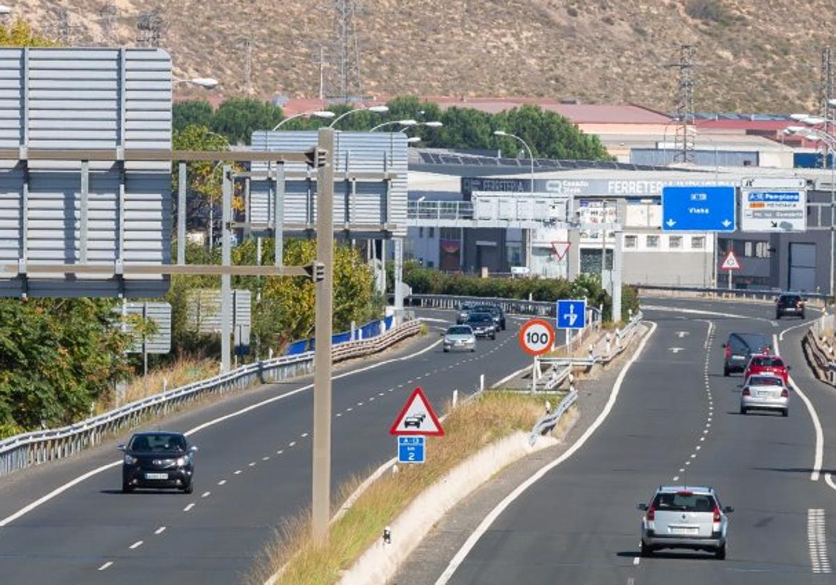 Puente de la A-13 sobre el Ebro donde estaba previsto el voladizo.