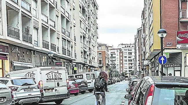 Imagen después - Una vía por hacer bajo la iglesia