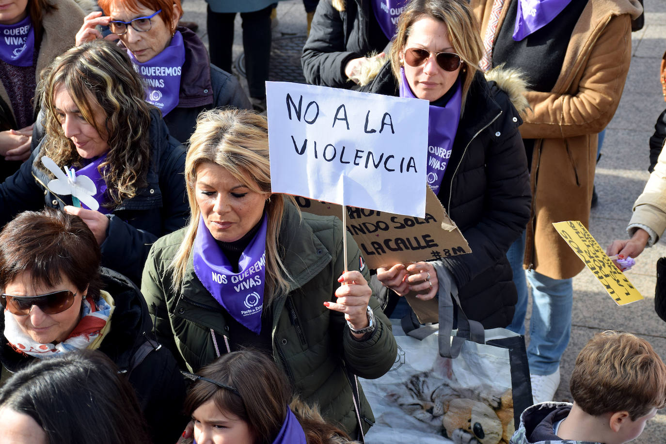 Concentración en El Espolón contra la violencia machista