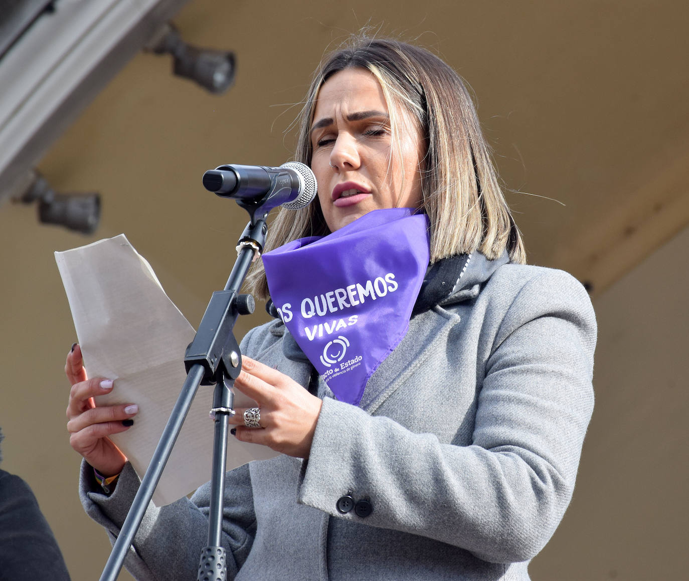 Concentración en El Espolón contra la violencia machista