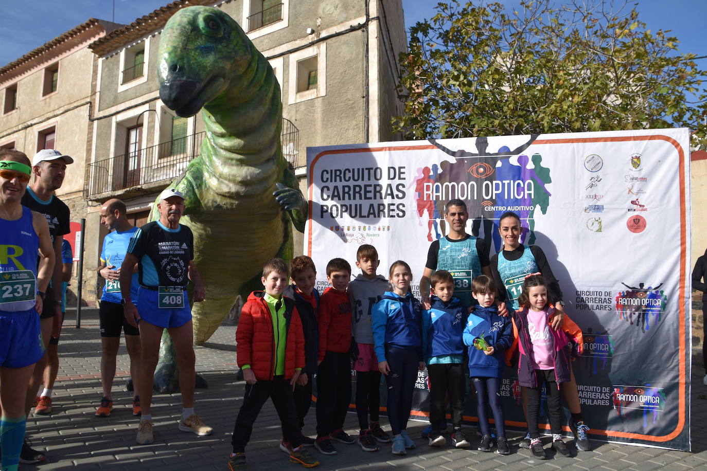 Carlos Pérez y Olmo Vidondo ganan la X carrera &#039;Entre dinosaurios&#039; de Igea