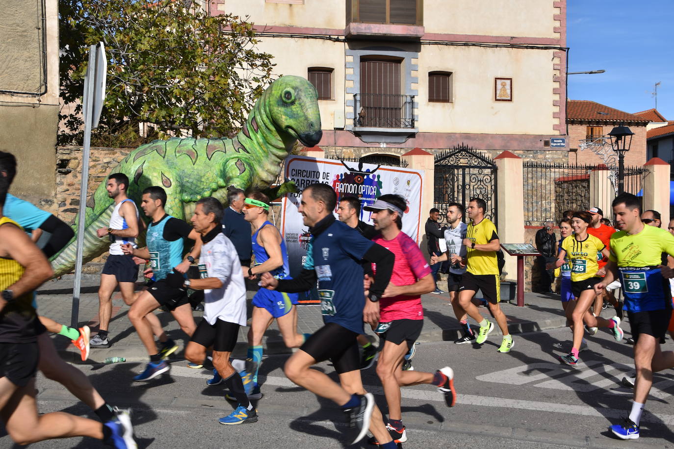 Carlos Pérez y Olmo Vidondo ganan la X carrera &#039;Entre dinosaurios&#039; de Igea