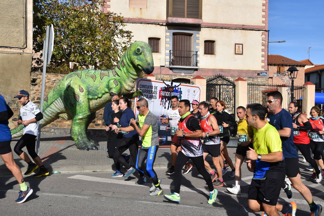 Carlos Pérez y Olmo Vidondo ganan la X carrera &#039;Entre dinosaurios&#039; de Igea