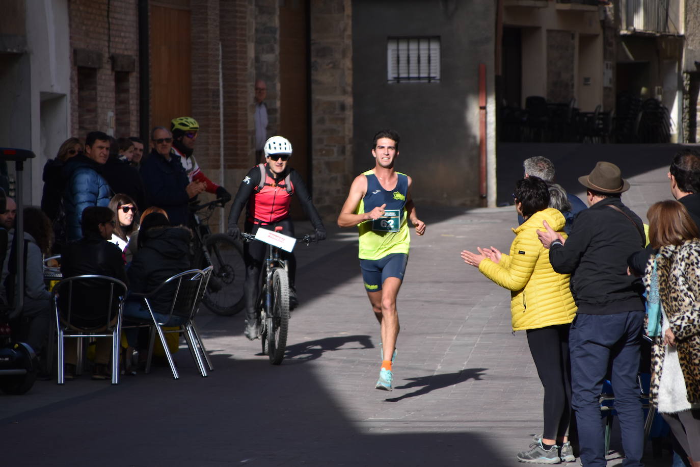 Carlos Pérez y Olmo Vidondo ganan la X carrera &#039;Entre dinosaurios&#039; de Igea