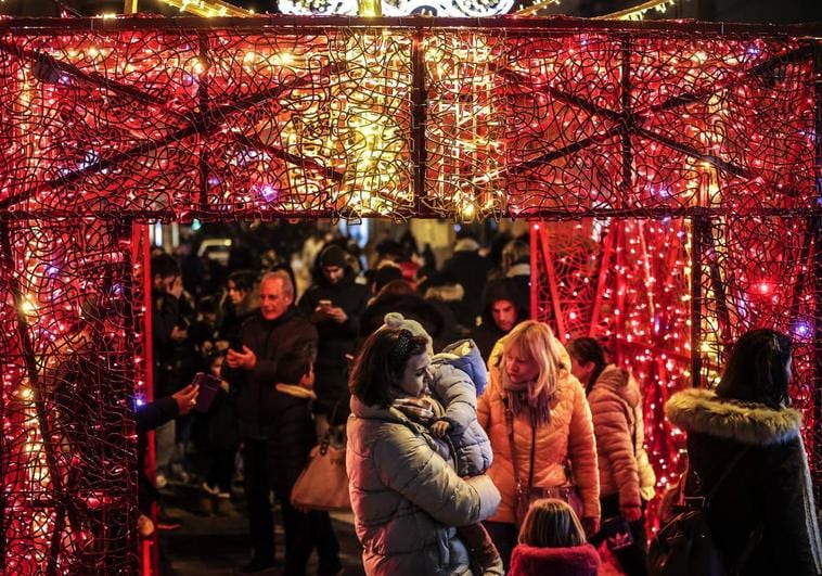Logroño se ilumina con las luces de Navidad