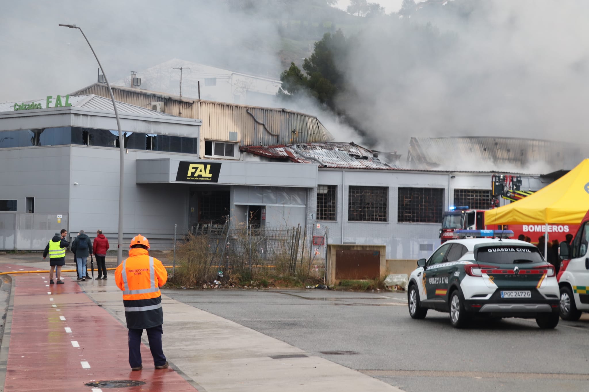 Así han quedado las instalaciones de Calzados Fal tras el incendio