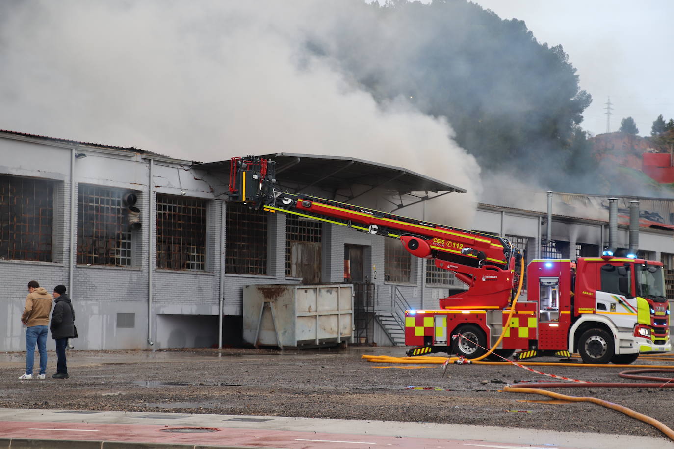 Así han quedado las instalaciones de Calzados Fal tras el incendio