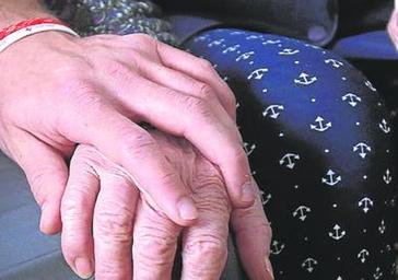 Más de 5.200 riojanos están conectados a servicios de teleasistencia