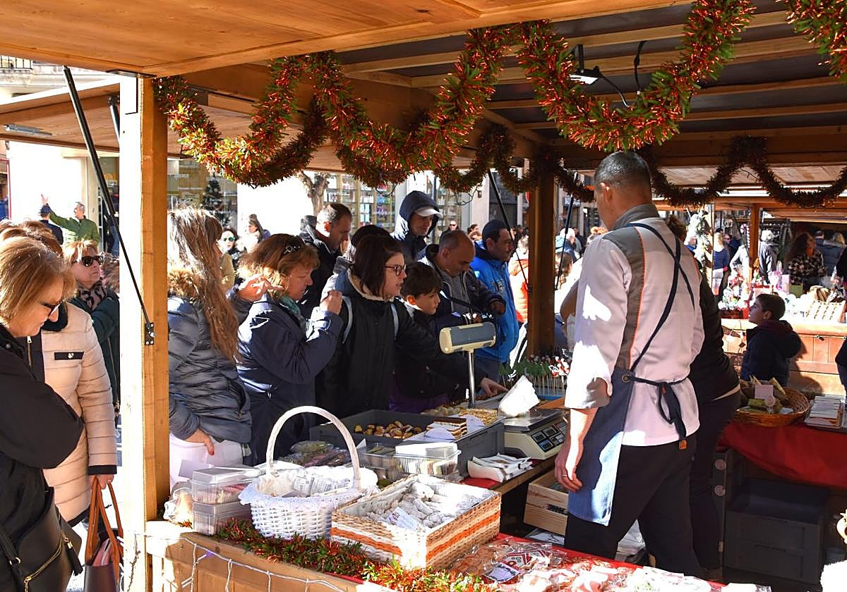 La repostería navideña atrajo a los golosos.