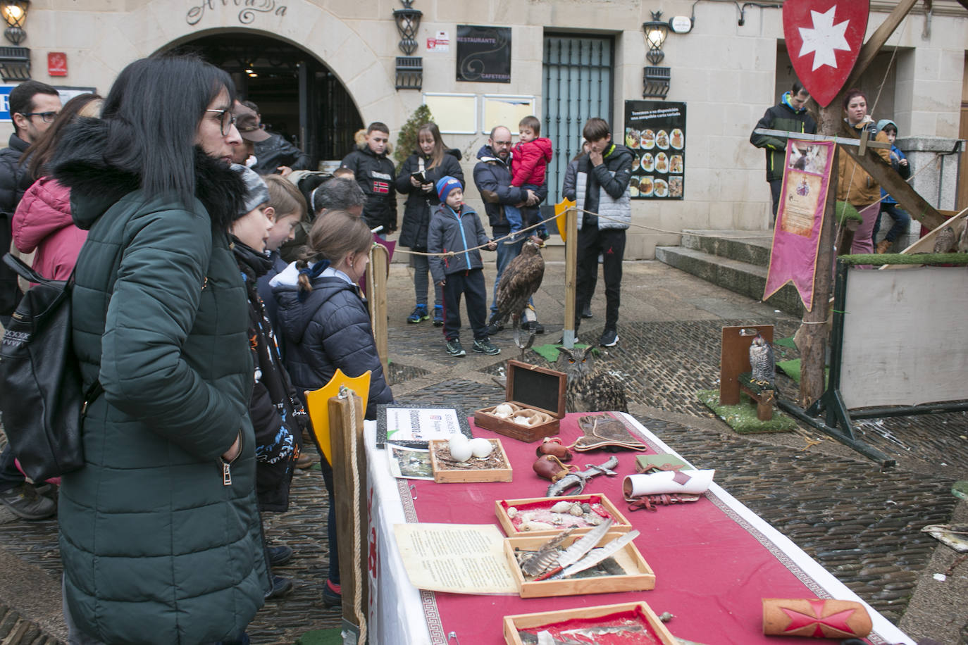 Las ferias de Santo Domingo continúan bajo la lluvia