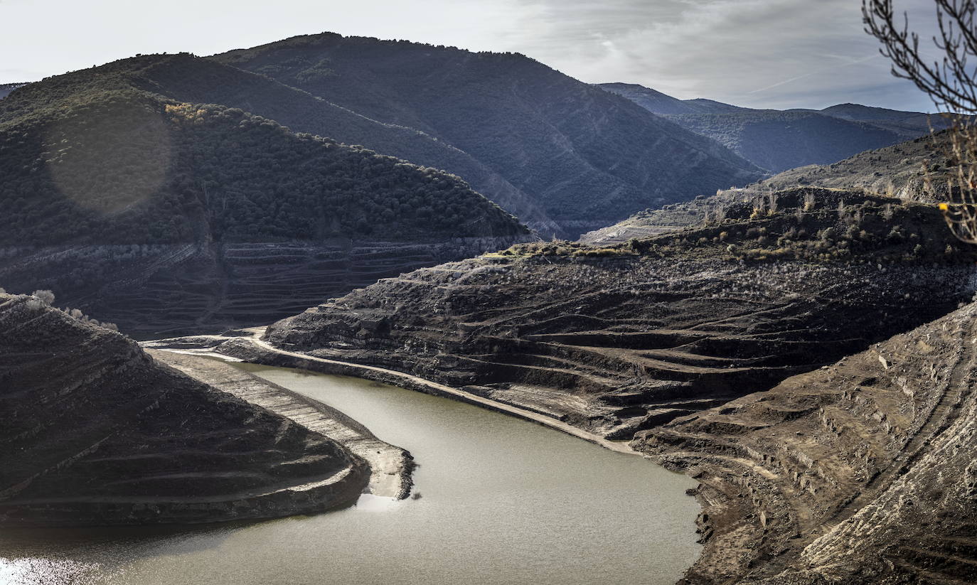 El pantano González Lacasa y la presa de Enciso, en imágenes