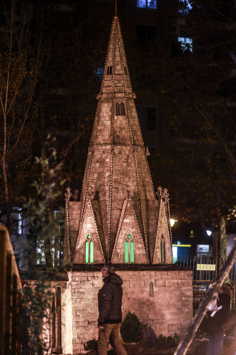 Primera visita nocturna del belén de Logroño