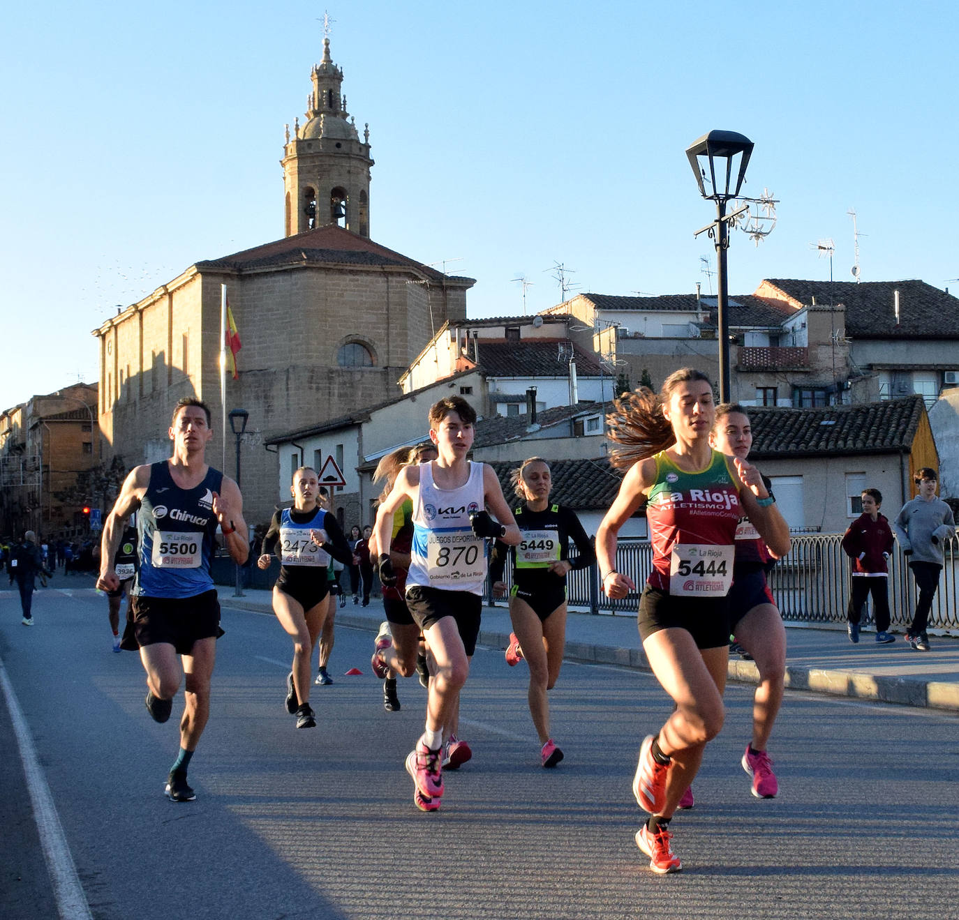 Las imágenes de la carrera popular Virgen de la Esperanza disputada en Cenicero