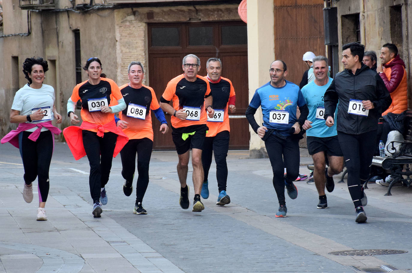 Las imágenes de la carrera popular Virgen de la Esperanza disputada en Cenicero