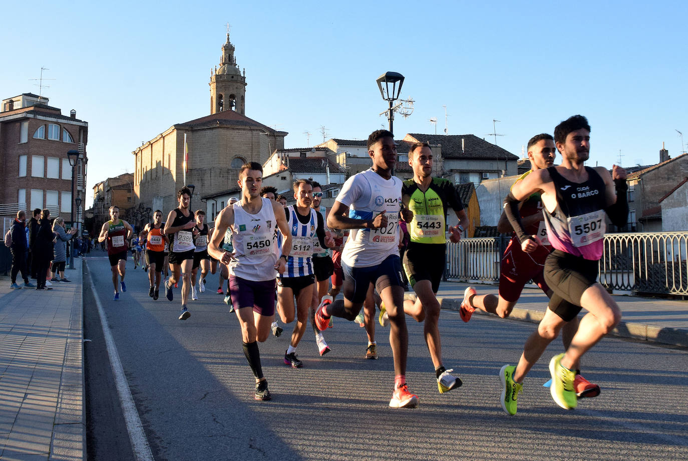 Las imágenes de la carrera popular Virgen de la Esperanza disputada en Cenicero