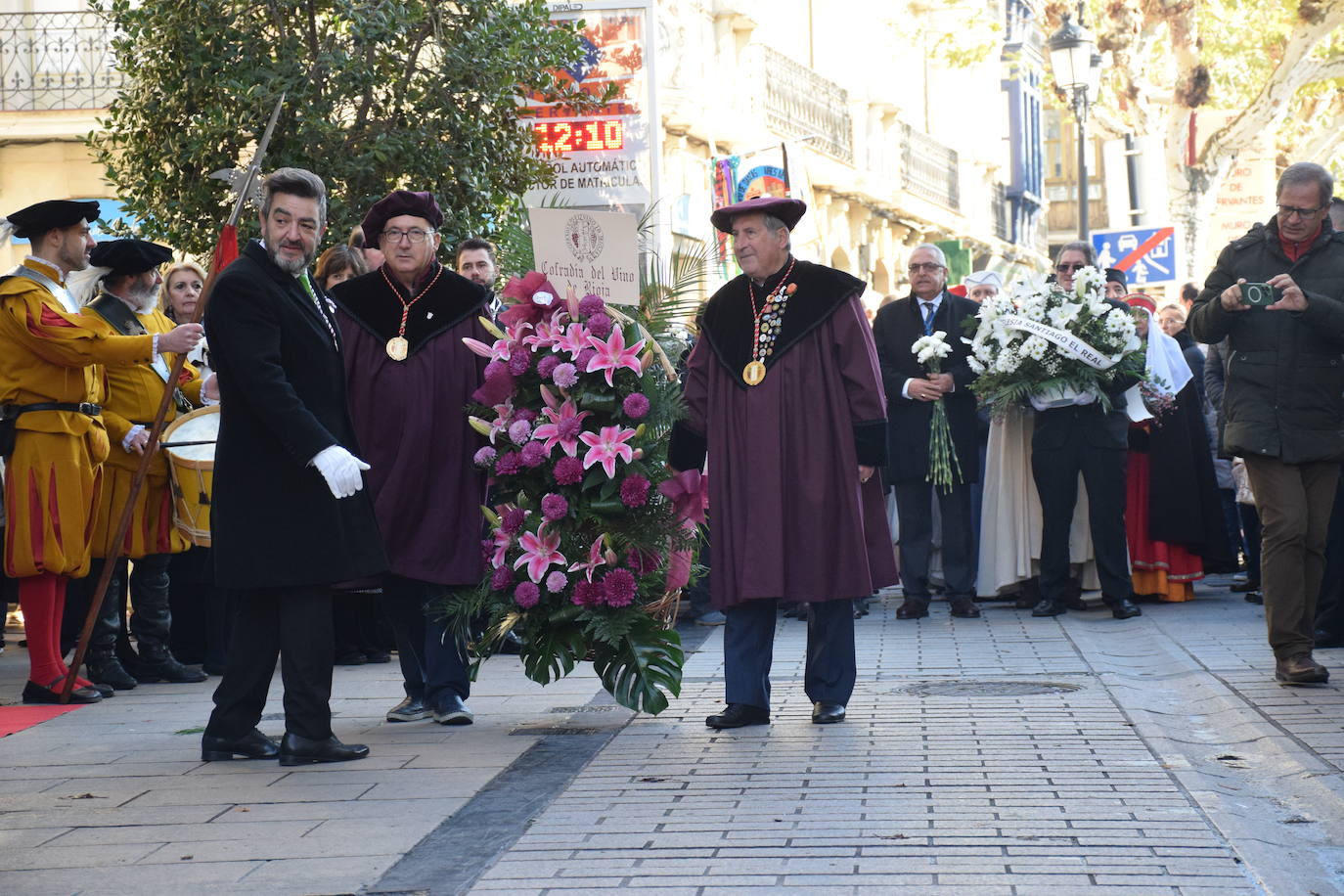 Ofrenda de flores a la Virgen de la Esperanza