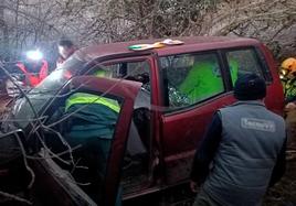 Dos heridos graves tras despeñarse por una ladera en una pista de Ortigosa