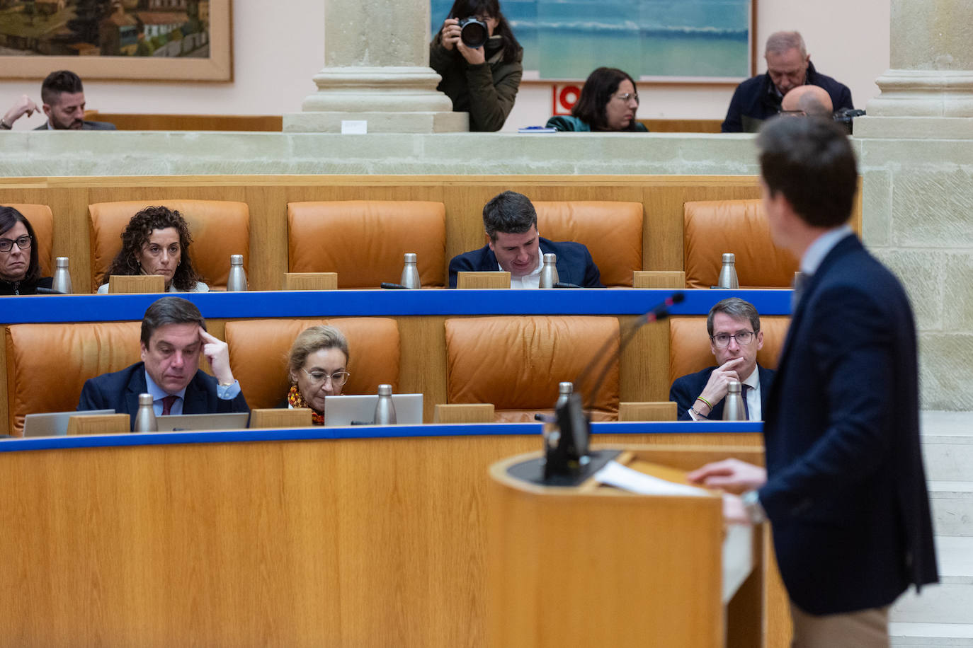 Las imágenes del Pleno del Parlamento de La Rioja