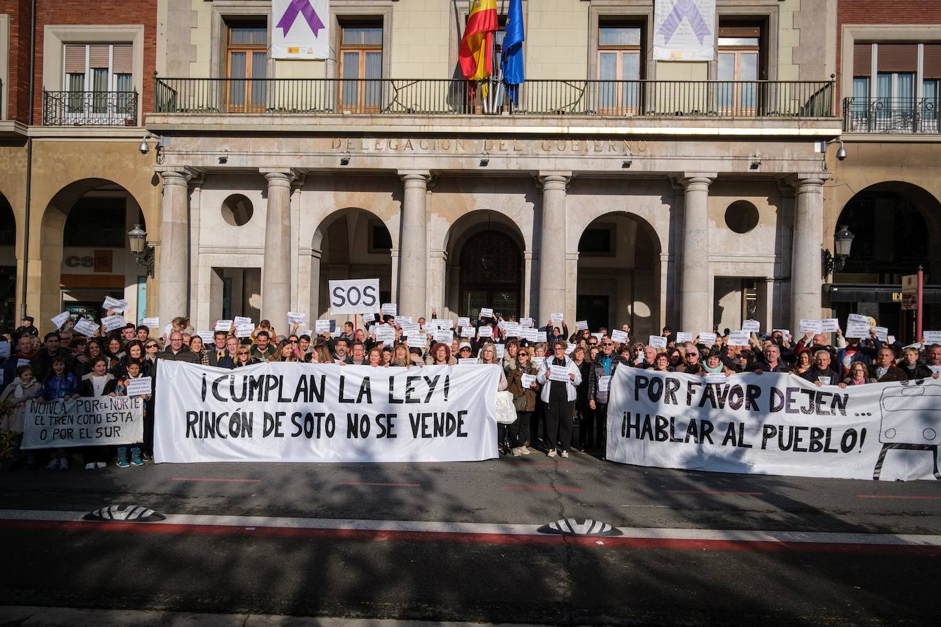 Cuatrocientos rinconeros rechazan la variante norte en El Espolón logroñés