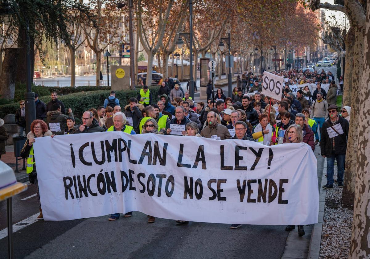 Cuatrocientos rinconeros rechazan la variante norte en El Espolón logroñés