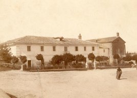 El hospital viejo se unía con la ermita de San Roque.