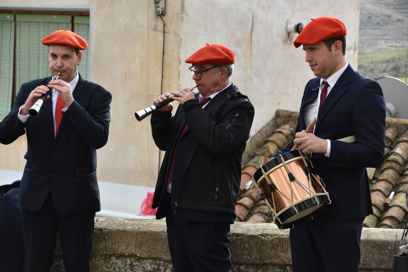 Fotos: Baile de &#039;los brindis&#039; en Grávalos