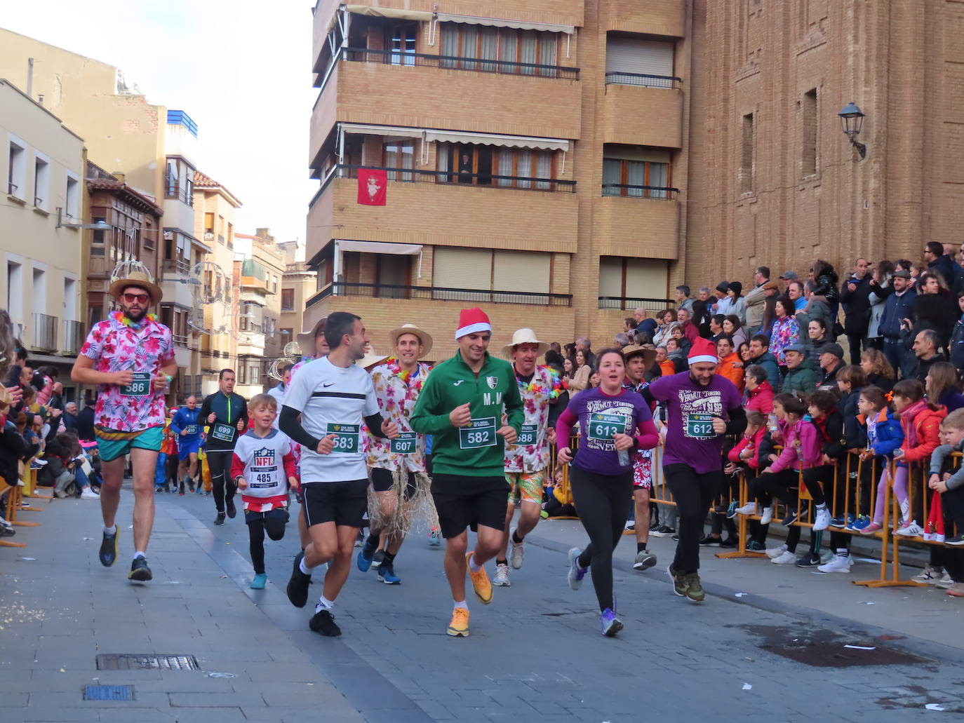 Fotos: Todas las fotos de la San Silvestre alfareña