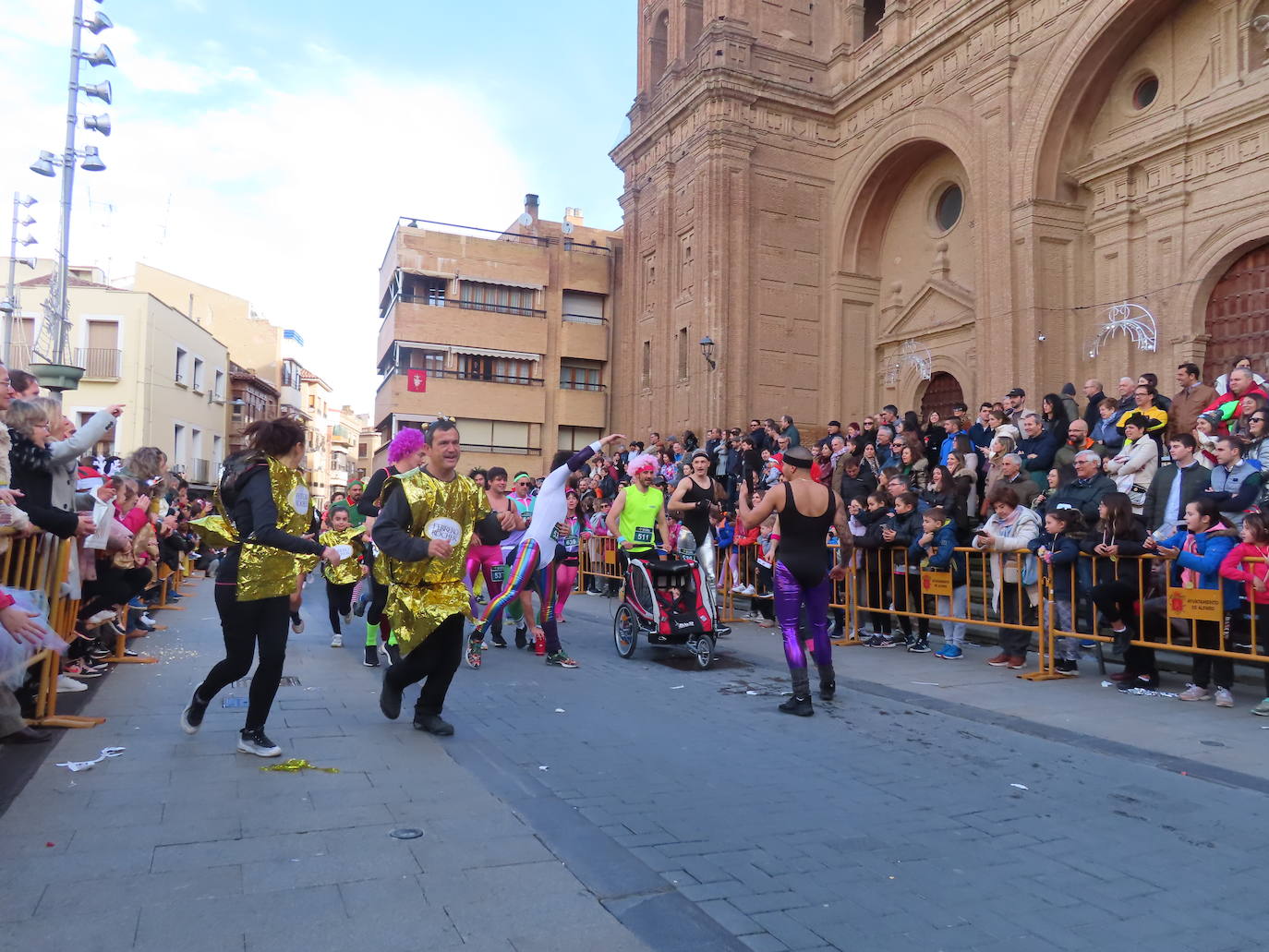 Fotos: Todas las fotos de la San Silvestre alfareña