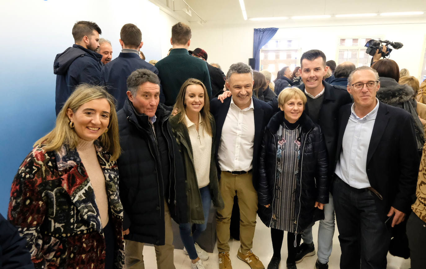 Fotos: Almeida y Gamarra acompañan a Conrado Escobar en su presentación como candidato a la Alcaldía de Logroño