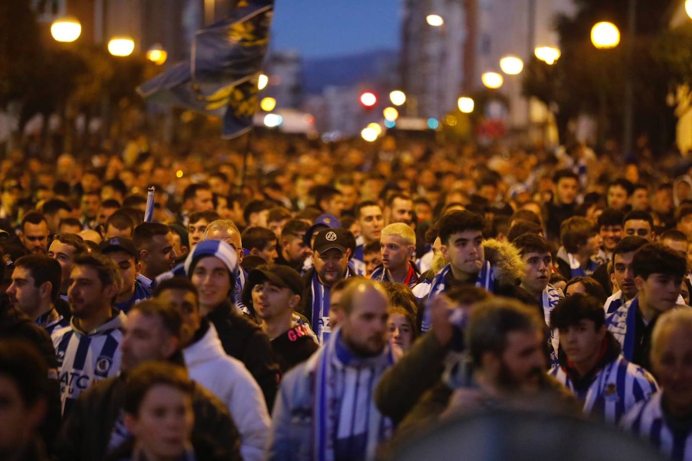 Fotos: El camino de la afición de la Real de República Argentina a Las Gaunas