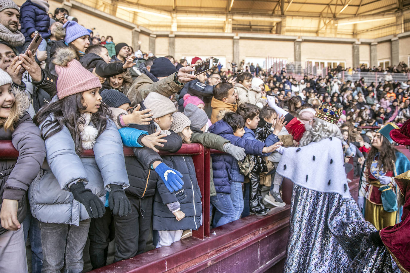 Fotos: Los Reyes Magos llegan a Logroño