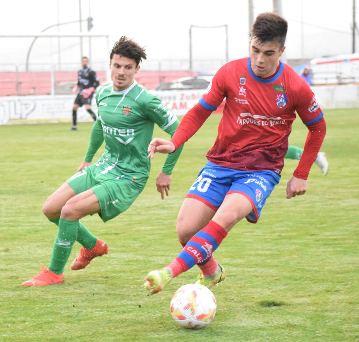 Fotos: Las imágenes del partido entre el CD Calahorra y el Cornellá