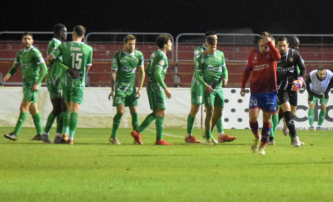 Fotos: Las imágenes del partido entre el CD Calahorra y el Cornellá
